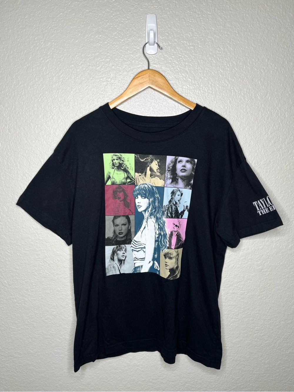 Taylor Swift The Eras Tour Black Graphic Concert Tee Shirt Large 2023 Midnights